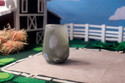 Grey and White Thoroughbred Tumblers