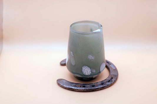 Grey and White Thoroughbred Tumblers